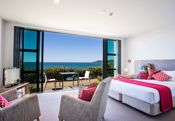 Cable Bay Luxury Waterfront Stay for Two People - Options for Studio Room or Villa & up to Six People - Valid for School Holidays