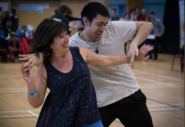 Give the Gift of Dance with a Five Beginner Ceroc Modern Jive Dance Classes