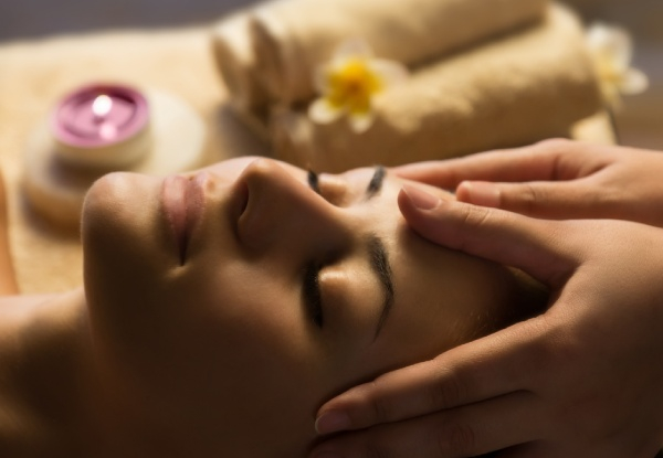 60-Minute Traditional Thai Aromatherapy or Deep Tissue Massage for One Person - Options for Two People & 90-Minute Traditional Thai Massage incl. Coconut Oil Foot Massage