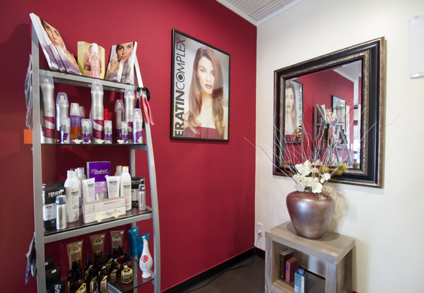 Re-Conditioning Treatment with Hair Mask incl. Relaxing Five-Minute Head Massage, Style Cut & Blow Dry