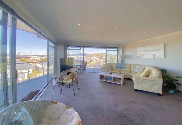 Summer Vibes in Papamoa - Three-Night Ocean View Sunrise Getaway for up to Six People - Options for Four or Five Nights - Valid from 1st March 2024