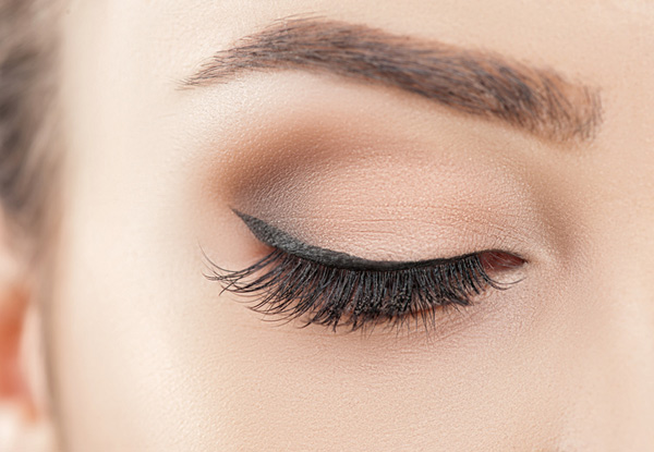 $14 for One Spray Tan or $55 for a Full Set of Eyebrow Sculpting Extensions