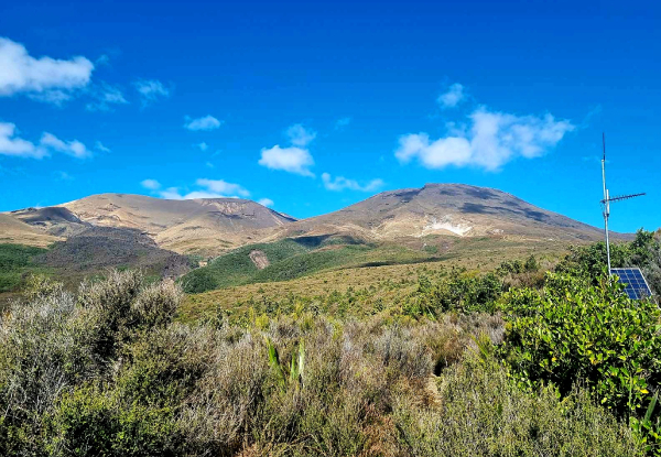 Tongariro Alpine Crossing 1-Way Shuttle from Ketetahi Road for One - Options for up to 21 People - Valid from 1st October 2025 - 30th April 2026