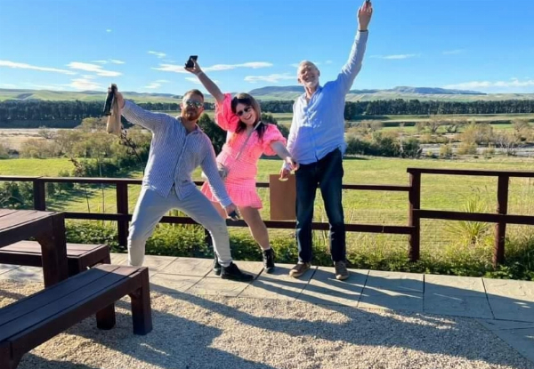 All-Inclusive Waipara Wine Tour Experience for Two incl. Guided Wine Tasting at Four Boutique Wineries with Lunch - Options for up to Five People or Private Six-Person Tour
