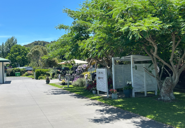 Peaceful Stay at Coromandel Court Motel incl. $50 Food & Beverage Voucher at The Pepper Tree Restaurant & Bar - Options for One or Two Night Studio Stays, & Family Suite Available