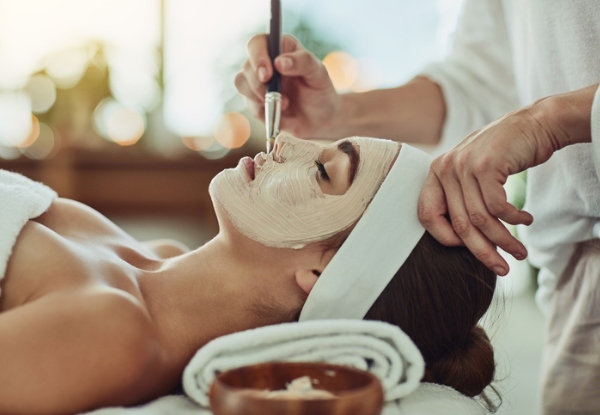 30-Minute Express Facial Package incl. Microdermabrasion & Mask