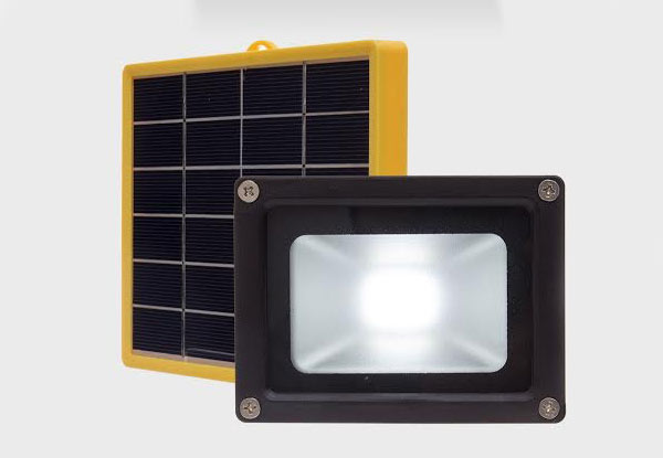 $29 for a LED Solar Flood Light incl. 12-Month Warranty
