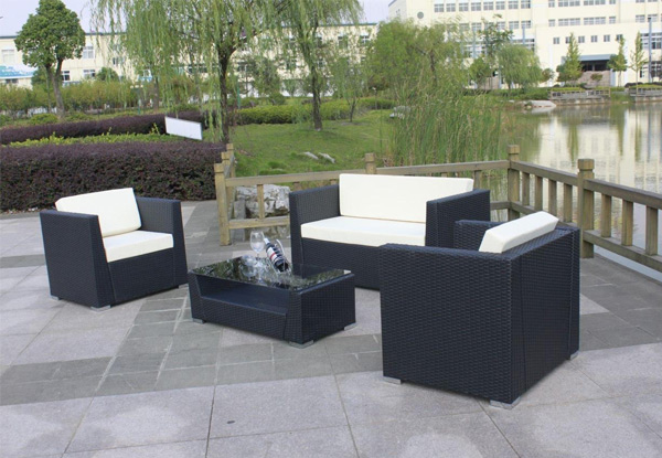 Four-Piece Brescia Rattan-Style Outdoor Furniture Set incl. a Seat Cover Set in Charcoal Colour