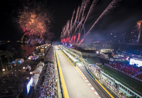 Per-Person Twin-Share for a Five-Day Formula 1 2018 Singapore Grand Prix Tour incl. Accommodation at Holiday Inn Express Clarke Quay & Daily Cooked Breakfast