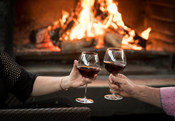 Luxury 5-Star Lakeside Stay for 2 at Marsden Lake Resort Cromwell in a Superior Double Lake view Room incl. Daily Cooked Breakfast, Welcome Drinks, Early Check in, Late Checkout, WiFi & Free Parking - Option for Two Nights