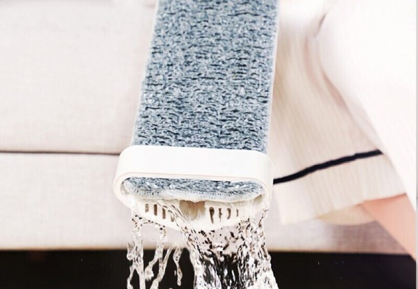 Self-Wringing Microfibre Spray Flat Mop for Cleaning