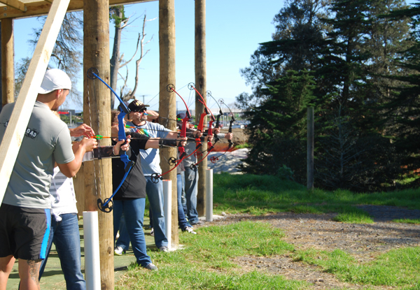 One-Hour Target Archery Session for Two People incl. Bow, Arrows & Arm Guard - Option for Four People