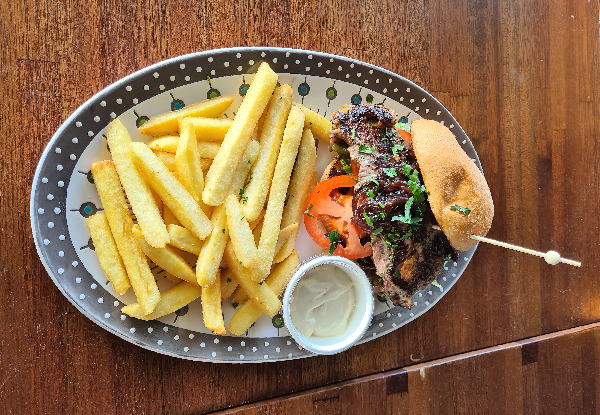 Gourmet Burger Combo for One incl. Chips & a Drink - Options for Two or Four People