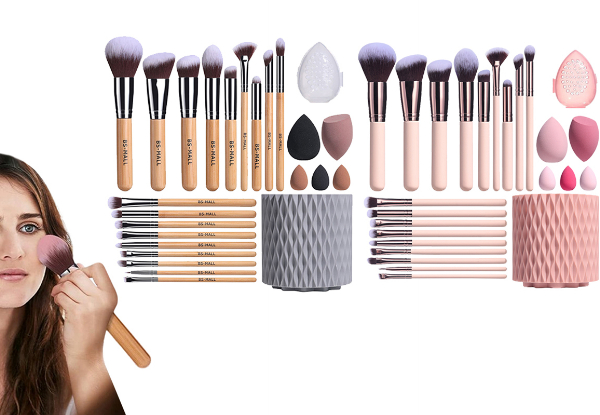 18-Piece Makeup Brush Set - Two Colours Available