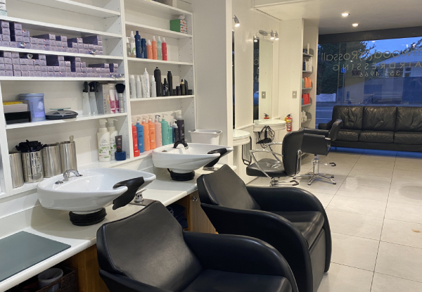 Luxury Cut & Style Package incl. Treatment, Blow Wave & Straightening or Curl