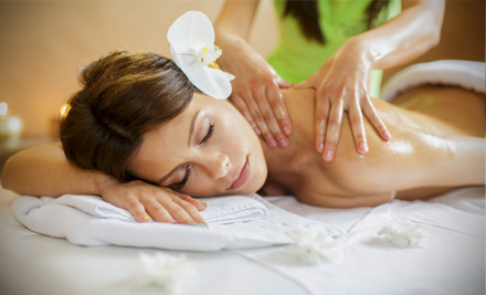 $45 for a 70-Minute Full Body Detox Massage with Herbal Oil or $89 for Couples (value up to $220)