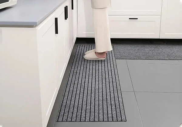 Durable Non-Slip Minimalist Floor Mat - Available in Two Colours & Three Sizes