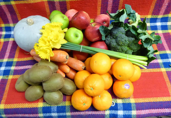 Assorted Fruit & Vegetable Box incl. a Bunch of Daffodils - North Island Urban Delivery Only
