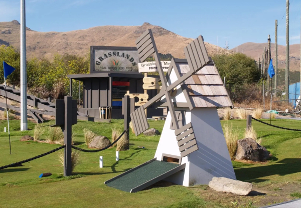 Family Mini Putt, Driving Range & Pizza Package for Four People