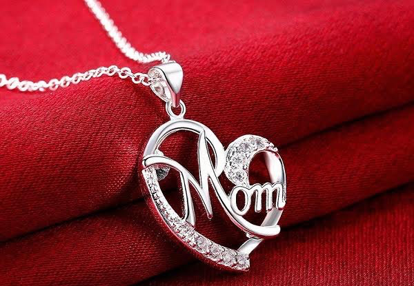 Mom Heart Pendant Necklace with Free Nationwide Delivery