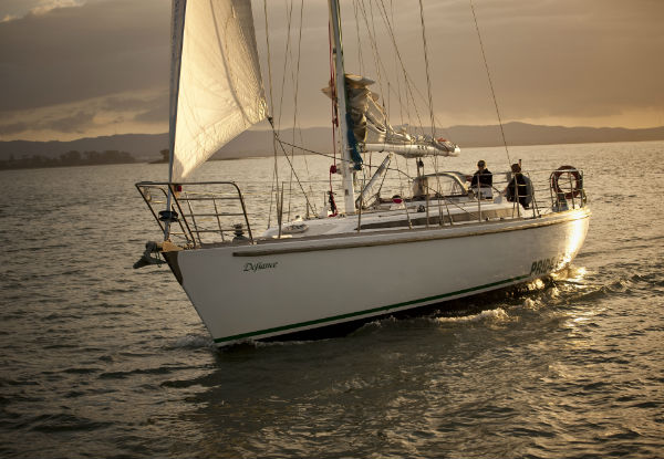 Auckland Harbour Dinner Cruise incl. Three-Course Dinner for One Adult with Options for Child or Two Adults
