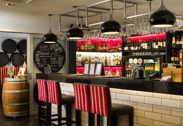 Five-Star Marlborough Hotel Stay for Two People - Options for One-Night Stay in a One-Bedroom Grande Apartment with Private Spa Bath, or Two-Night Stay in a Two-Bedroom Penthouse incl. a Two-Course Dinner at Quench Restaurant & Bar, & Full Daily Breakfast