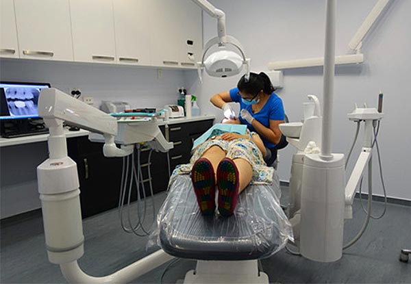 Full Dental Examination & Two X-Rays incl. a $40 Return Voucher