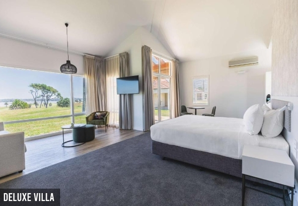 One-Night 4-Star Rydges Formosa Golf Resort Getaway incl. Round of Golf, Welcome Drinks on Arrival, 50% off Breakfast, 20% of all Food & Beverages Purchased, Parking & WiFi - Options to Stay in Deluxe or Two-Bedroom Villa and for up to Three-Night Stays