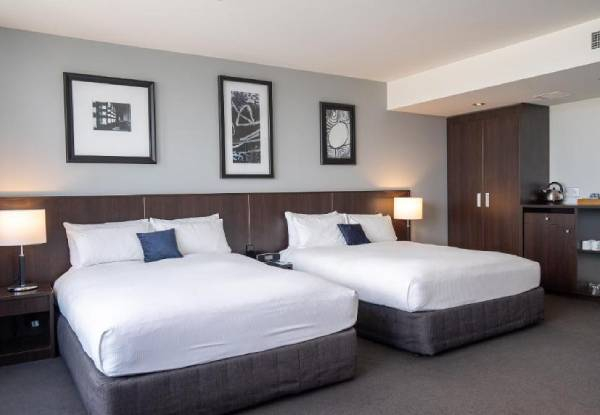 4-Star Stay At Scenic Hotel Dunedin City incl. 12pm Check-in & Check-out, Arrival Petit Fours, Two House Cocktails, Wi-Fi & Gym Access - Option for One or Two-Nights Stay in Superior King/Twin Room or Executive King/Twin Room - Valid from 13th December