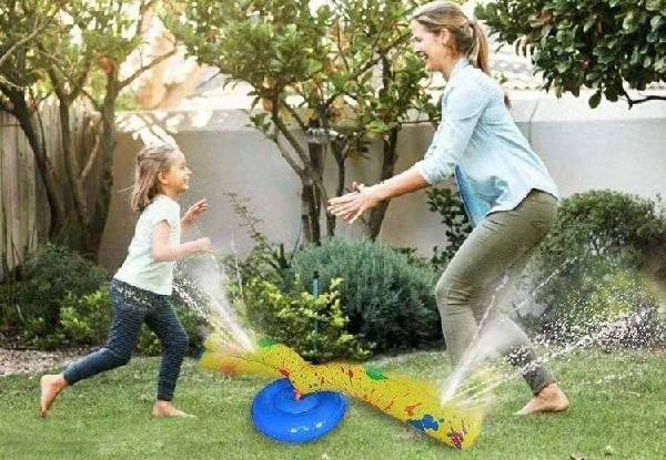 Outdoor Rotating Inflatable Water Sprinkler Toy
