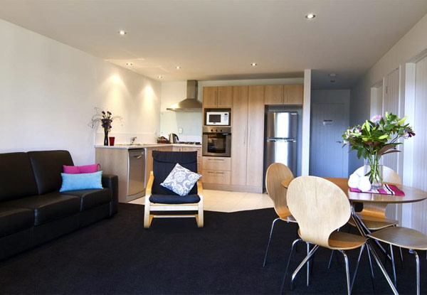 Two-Night Stay in Wanaka for Two People in a One-Bedroom Apartment incl. Late Checkout & Wifi