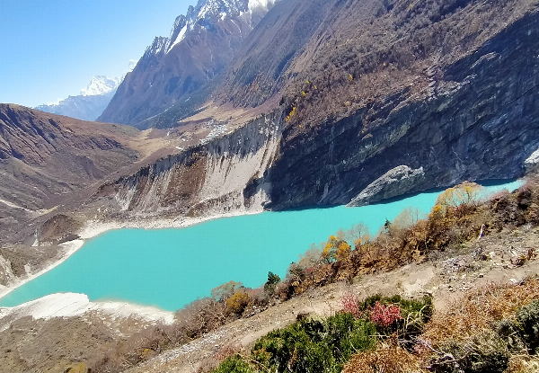 Per Person, Twin-Share 15-Day Nepal Manaslu Circuit Trek Package incl. Accommodation, Airport Transfers, Transportation, Guide, Permits & More