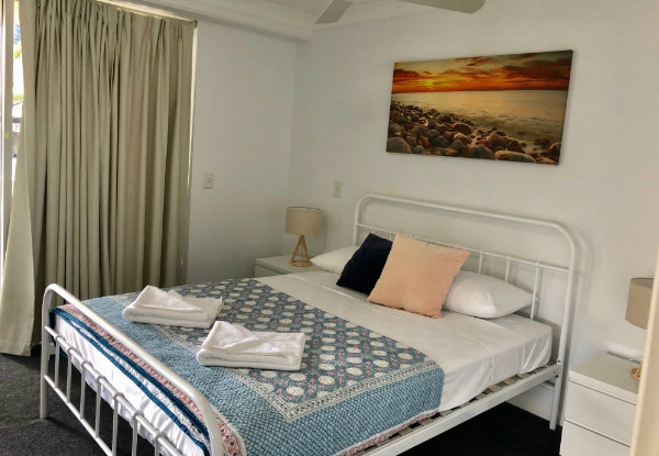 Per-Person Quad-Share Five-Night Surfers Paradise Getaway incl. Flights, Wine on Arrival, Spa Access, Kitchen Facilities - Options for Twin-Share & Seven-Night Stay Available
