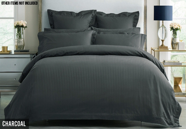 1000TC Elegant Striped Duvet Cover Incl. Pillowcase - Available in Four Colours & Three Sizes