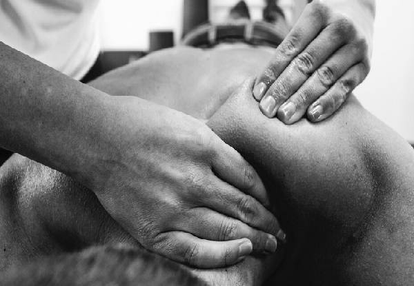 75-Minute Therapeutic Full-Body Massage for One Person incl. Reflexology & Foot-Spa