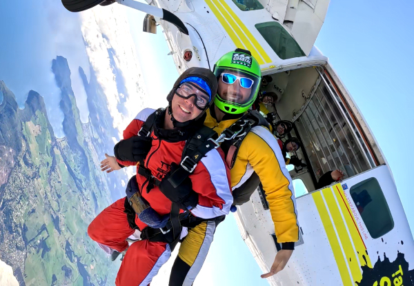 12000-Feet Tandem Skydive Package incl. $40 Voucher Towards a Camera Package or Exit Image - Option for 15000-Feet