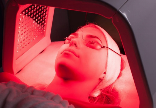 Three 60-Minute LED Light Therapy & Hydrodermabrasion Sessions incl. Renewal Serum & Discount Return Voucher - Option for Five