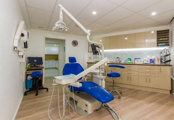 Full Dental Check-Up Package incl. X-Rays, Scale & Polish for One Person