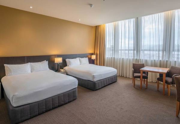 4-Star Stay At Scenic Hotel Dunedin City incl. 12pm Check-in & Check-out, Arrival Petit Fours, Two House Cocktails, Wi-Fi & Gym Access - Option for One or Two-Nights Stay in Superior King/Twin Room or Executive King/Twin Room - Valid from 13th December