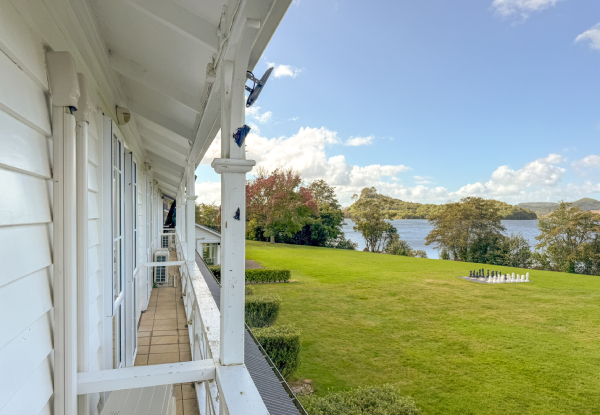 4.5-Star Rotorua Stay for Two People in a King/Twin Room incl. Daily Cooked Breakfast, Welcome Basket, $50 F&B Credit, Late Checkout, Parking, Lawn Tennis, Kayak Hire - Option to Upgrade to Lakeview Room