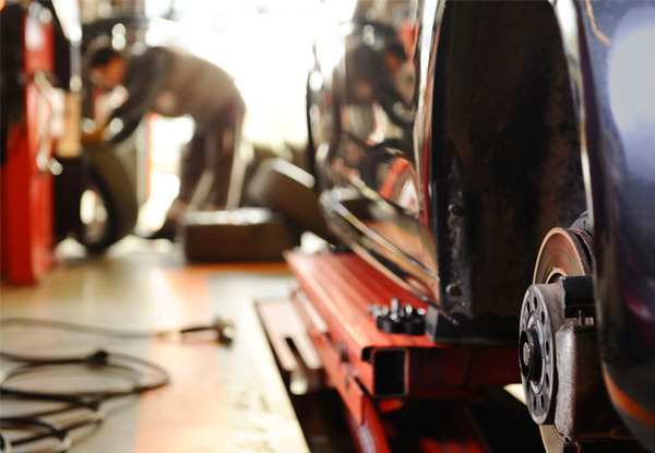 Wheel Alignment for a Standard Vehicle - Option for a Small Commercial or SUV Vehicle