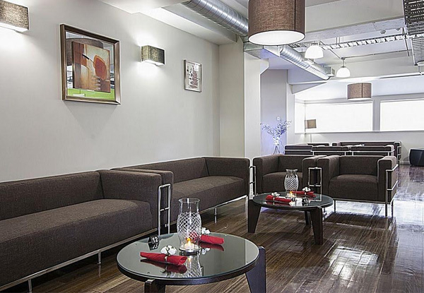 One-Night Auckland CBD Stay for Two People in a Queen or Twin Room incl. Late Checkout & a Cooked Breakfast for Two at Lone Star - Option for Two or Three Nights