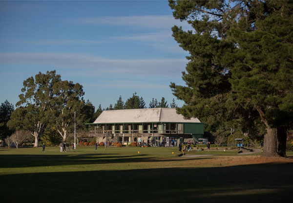 18 Holes & a Golf Cart for Two People incl. Bucket of Balls Each