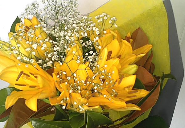 $30 for a Beautiful Bouquet of Lilies – Options for White, Yellow, or Pink Lillies (value up to $75)