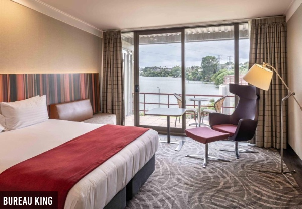 Auckland Break Getaway for Two incl. Daily Cooked Breakfast, Free Parking, Late Check-Out & Gym Access - Option for a Family Getaway for Two Adults & Two Children