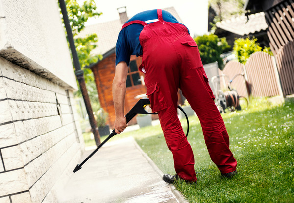 Water Blasting House Wash & Gutter Cleaning