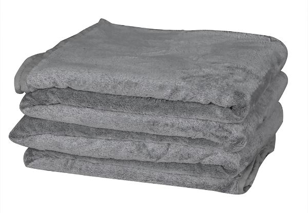 DreamZ Oversized Faux Fur Throw Blanket - Two Colours Available