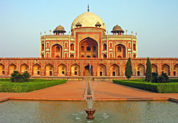 Per-Person Twin-Share Seven-Day Golden Triangle Tour of India incl. Stops in Delhi, Jaipur & Agra, Safe Transport, Accommodation, Sightseeing Tours, Jeep Ride & English Speaking Guide
