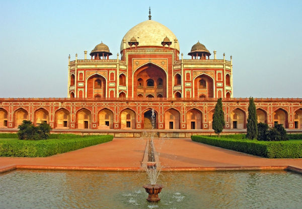 Per Person Twin Share Seven Day Golden Triangle Tour of India incl. Ttops in Delhi, Jaipur & Agra, Safe Transport, Accommodation, Sightseeing Tours, Jeep Ride & English Speaking Guide