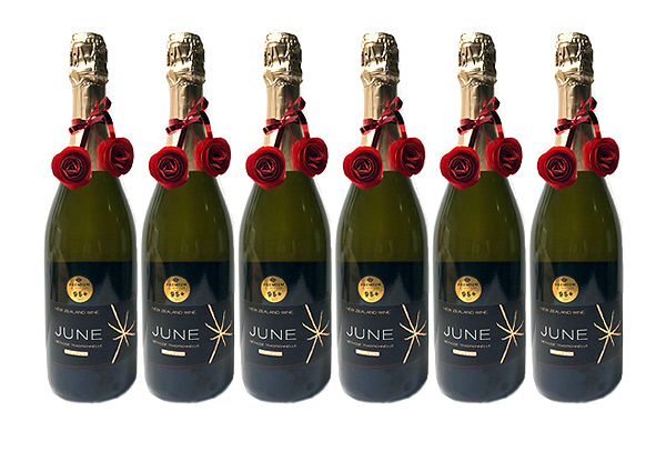 Six Bottles of Gold Medal "JUNE" Methode Traditionelle Sparkling Wine